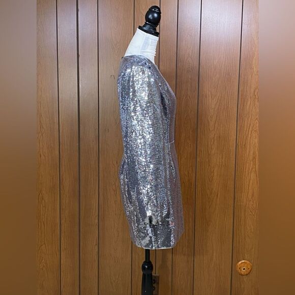 Toccin Thais Sequined Backless Sheath Dress size 10 - Picture 9 of 12